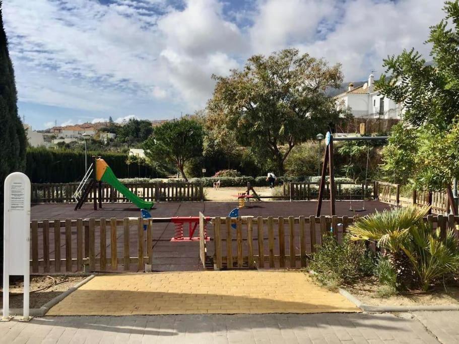Beautiful Apartment With Pools, Playground And Paddle Tennis - Family Friendly And Near Vithas Hospital - Free Parking In Garage Benalmádena Exterior foto
